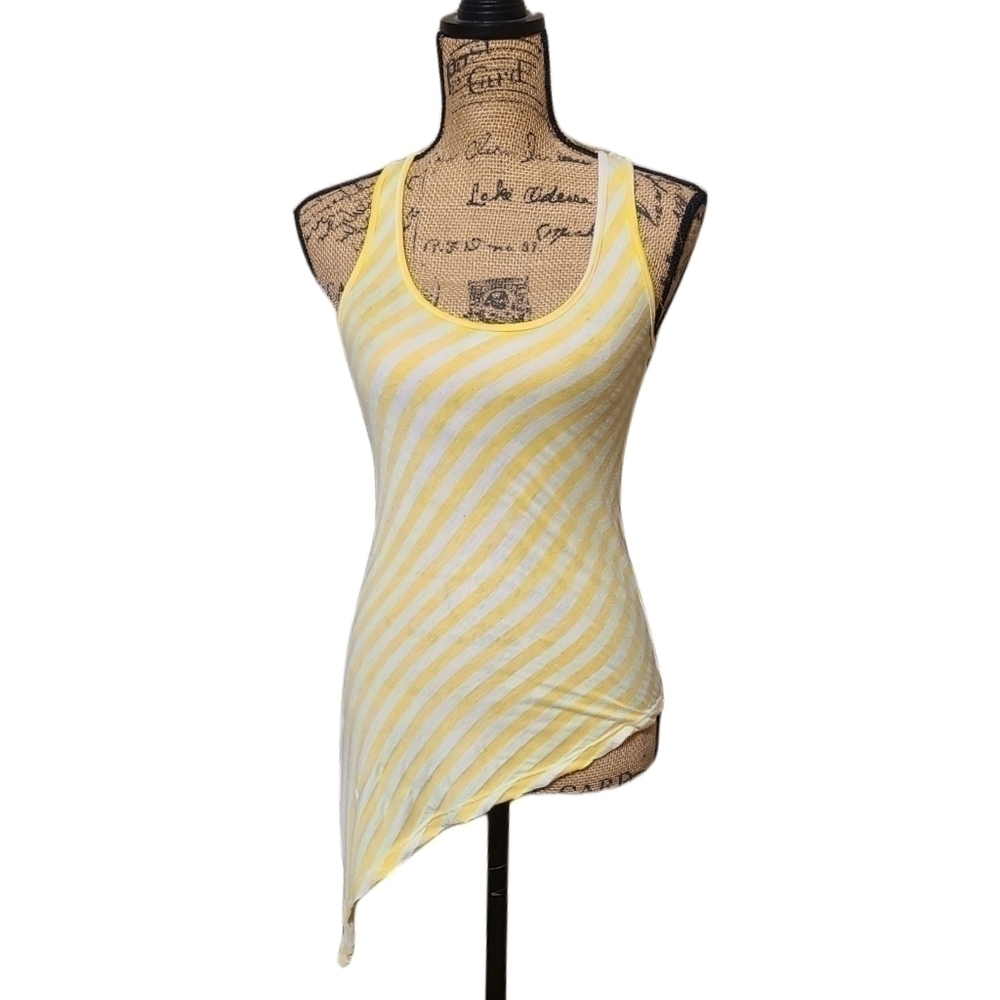 𝅺LUV&LUV | Sleeveless Yellow Top